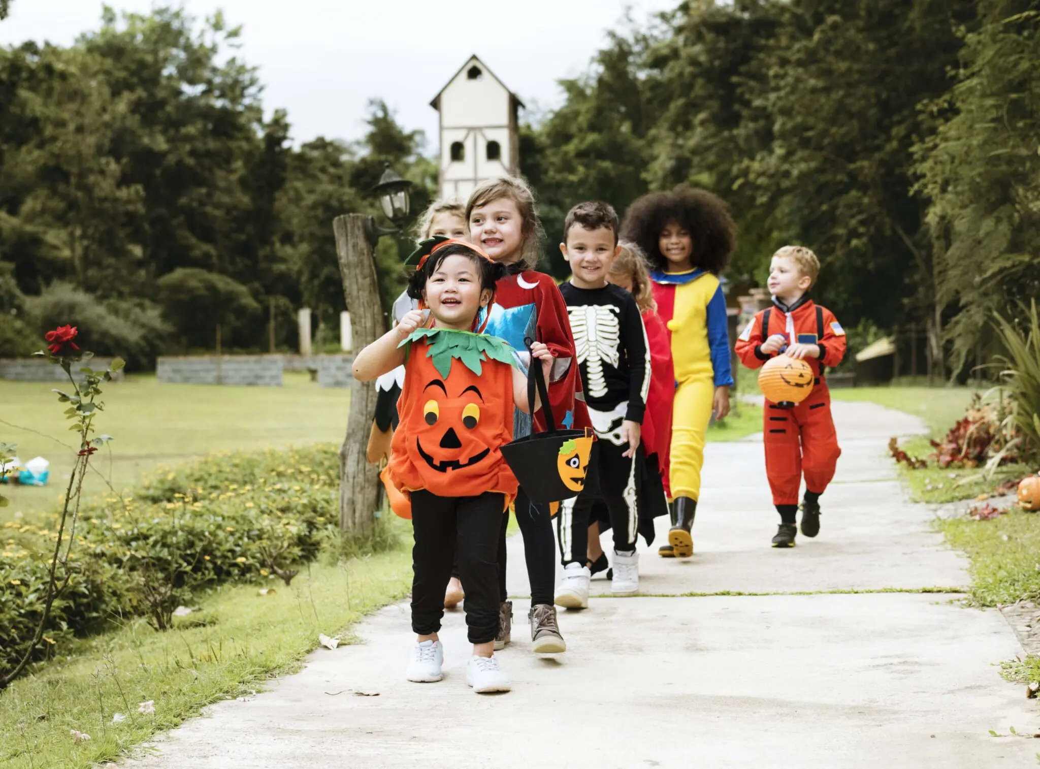 halloween costume parade